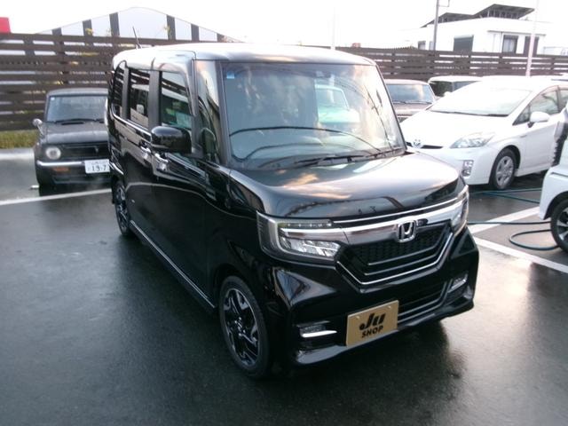 Honda N-BOX CUSTOM 2018 — фото автомобиля 1