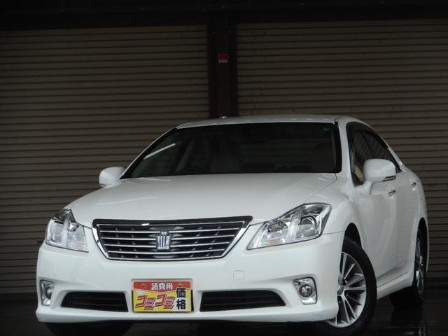 Toyota CROWN 2011 — фото автомобиля 1