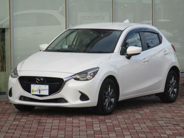 Mazda DEMIO 2017 — фото автомобиля 1
