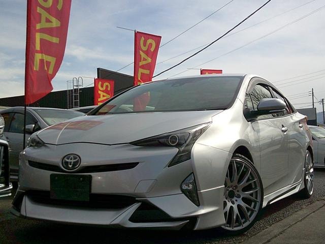Toyota PRIUS 2016 — фото автомобиля 1