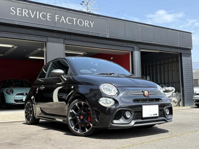 Abarth 595 2019 — фото автомобиля 1