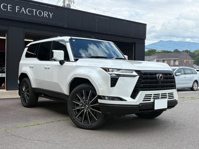 Lexus GX 2025 — фото автомобиля