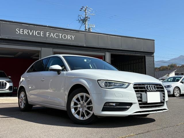 Audi A3 2014 — фото автомобиля