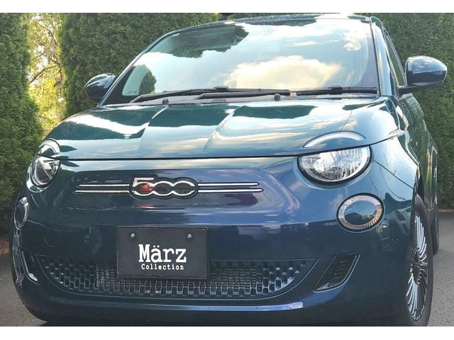 Fiat 500e 2022 — фото автомобиля 1