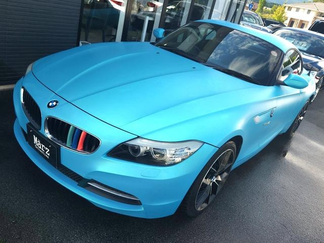 Bmw Z4 2010 — фото автомобиля