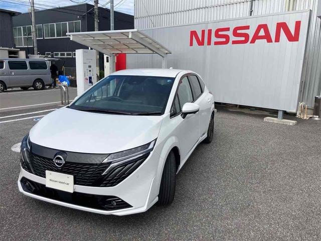 Nissan AURA 2025 — фото автомобиля 1