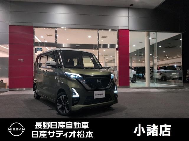 Nissan ROOX 2022 — фото автомобиля 1