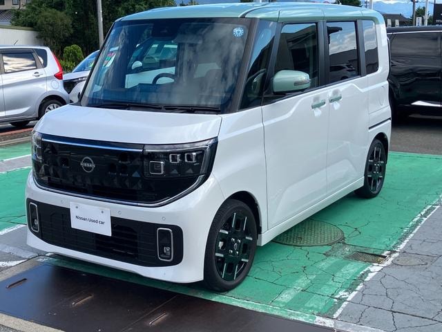Nissan ROOX 2025 — фото автомобиля 1