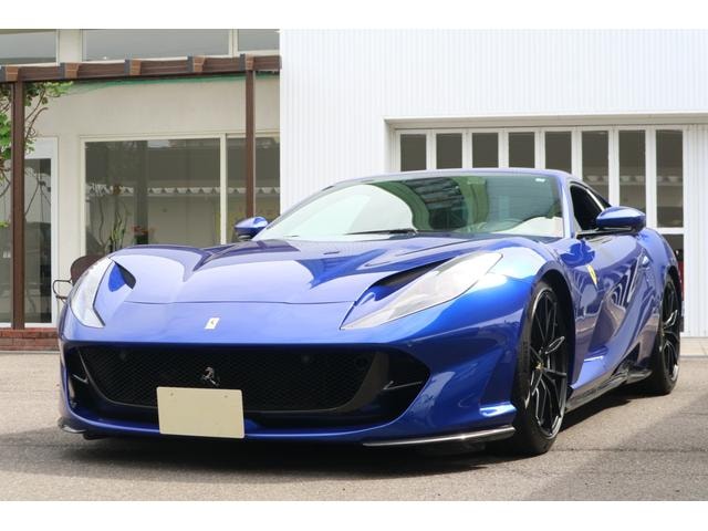 Ferrari 812 SUPERFAST 2020 — фото автомобиля