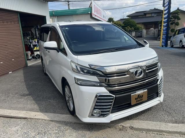 Toyota VELLFIRE 2016 — фото автомобиля 1