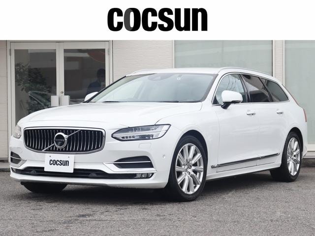 Volvo V90 2019 — фото автомобиля 1