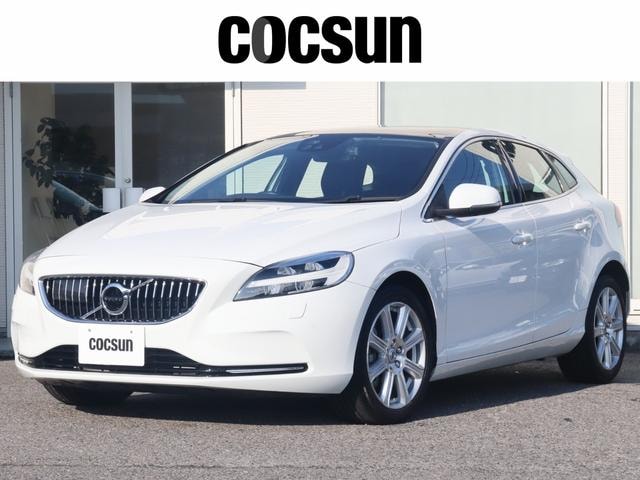Volvo V40 2019 — фото автомобиля 1