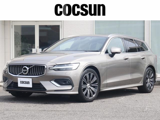 Volvo V60 2018 — фото автомобиля 1