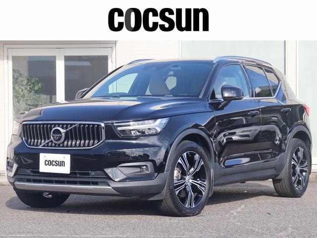Volvo XC40 2021 — фото автомобиля 1