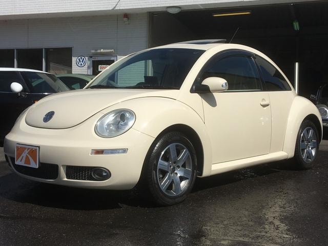 Volkswagen NEW BEETLE 2009 — фото автомобиля 1