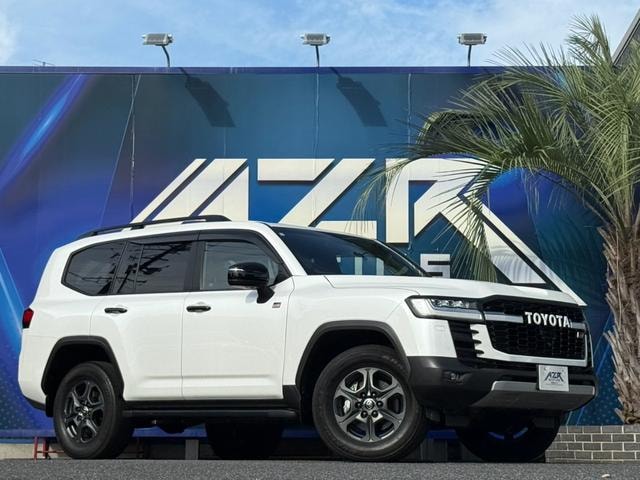 Toyota LAND CRUISER 2022 — фото автомобиля