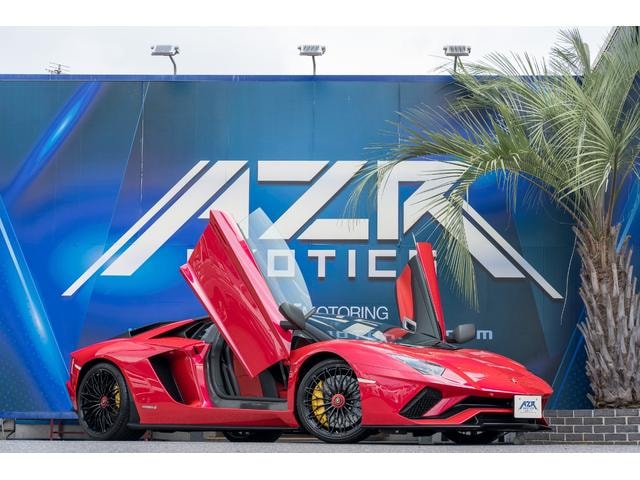 Lamborghini AVENTADOR 2018 — фото автомобиля