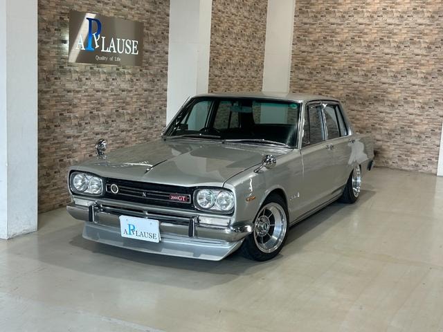 Nissan SKYLINE 1970 — фото автомобиля 1