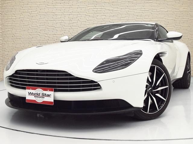 Aston Martin DB11 2020 — фото автомобиля