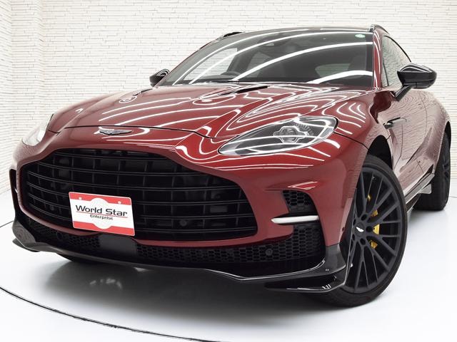 Aston Martin DBX 2024 — фото автомобиля