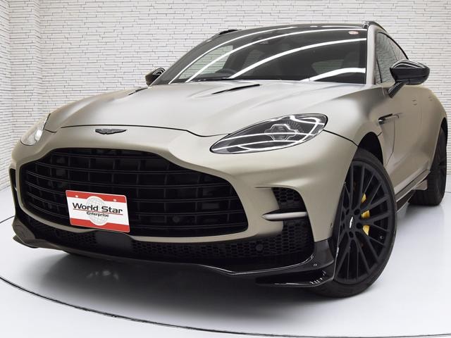 Aston Martin DBX 2024 — фото автомобиля