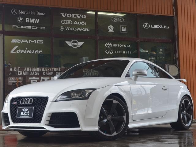 Audi TT RS COUPE 2011 — фото автомобиля