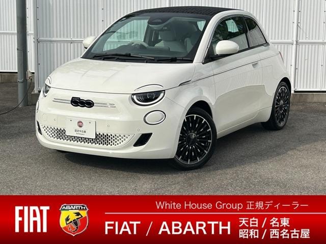 Fiat 500e 2026 — фото автомобиля