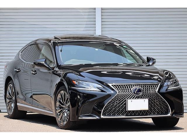 Lexus LS 2017 — фото автомобиля