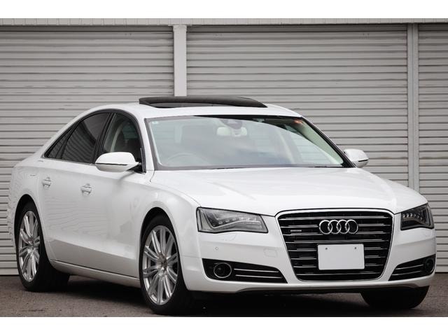 Audi A8 2011 — фото автомобиля