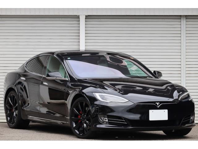 Tesla MODEL S 2018 — фото автомобиля