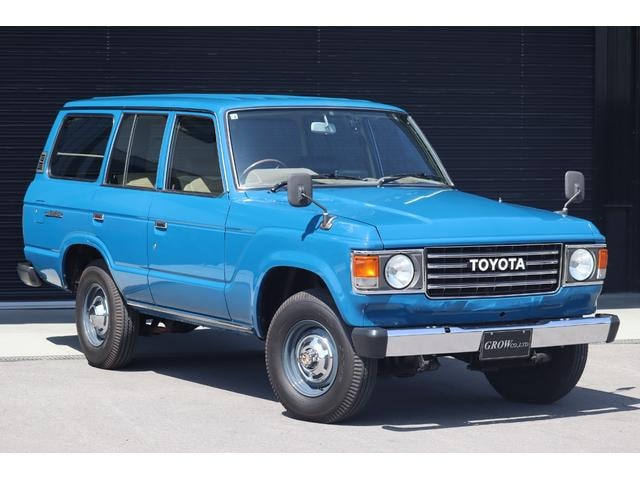 Toyota LAND CRUISER 60 1982 — фото автомобиля