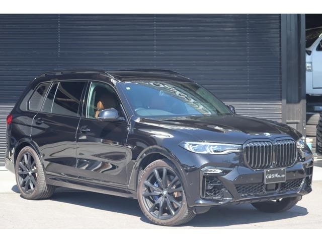 Bmw X7 2020 — фото автомобиля 1
