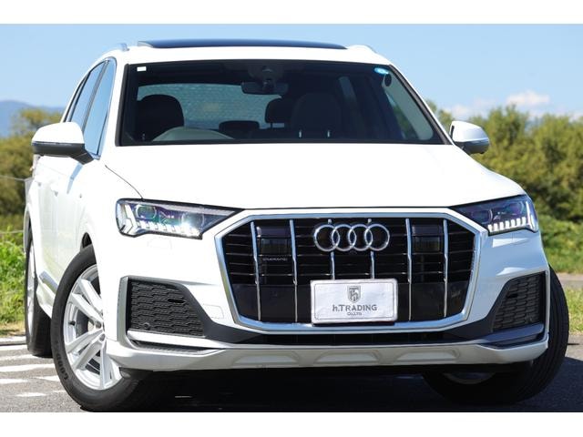 Audi Q7 2024 — фото автомобиля