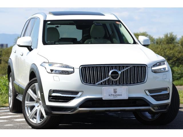 Volvo XC90 2016 — фото автомобиля 1
