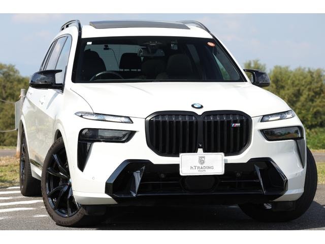 Bmw X7 2023 — фото автомобиля 1