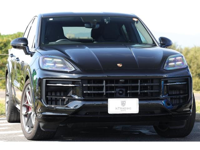 Porsche CAYENNE COUPE 2024 — фото автомобиля 1