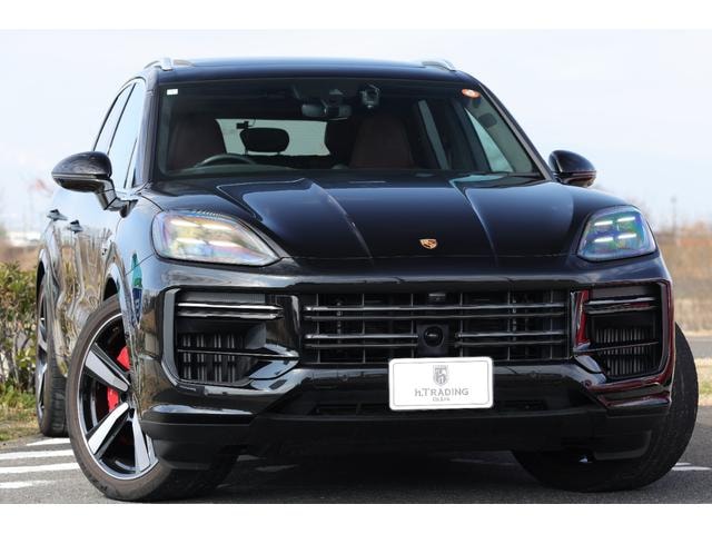 Porsche CAYENNE 2024 — фото автомобиля