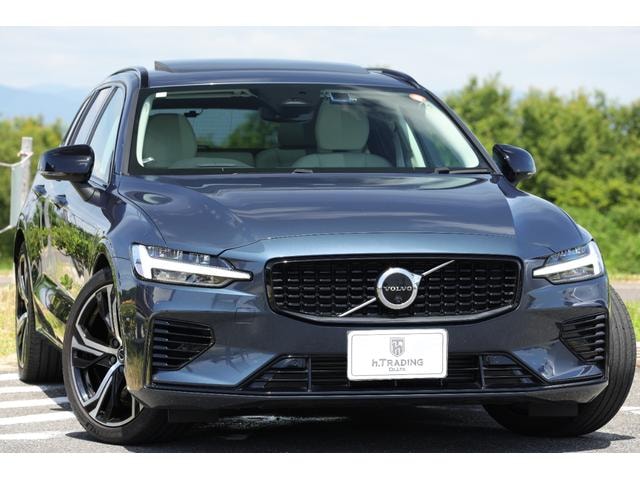Volvo V60 2023 — фото автомобиля 1