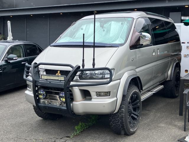 Mitsubishi DELICA SPACE GEAR 1998 — фото автомобиля