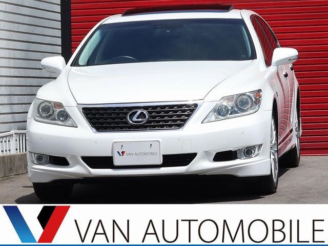 Lexus LS 2010 — фото автомобиля 1