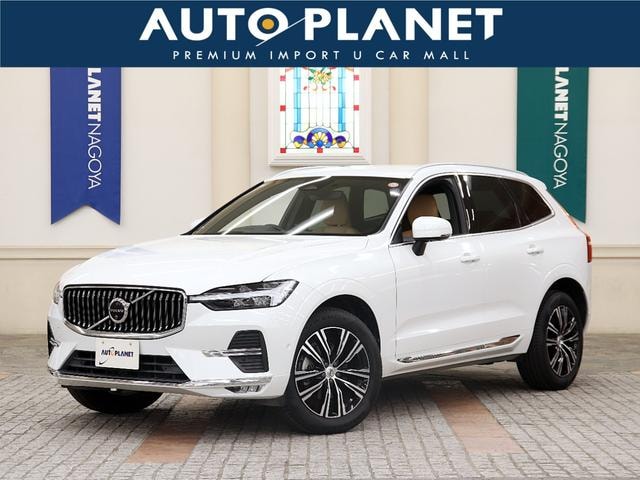 Volvo XC60 2021 — фото автомобиля 1
