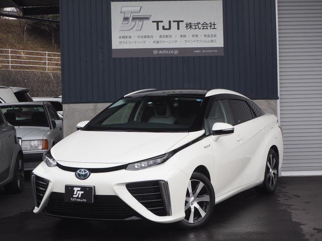 Toyota MIRAI 2017 — фото автомобиля
