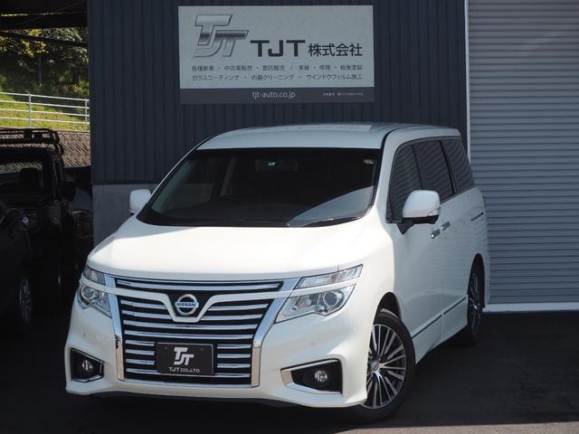 Nissan ELGRAND 2016 — фото автомобиля
