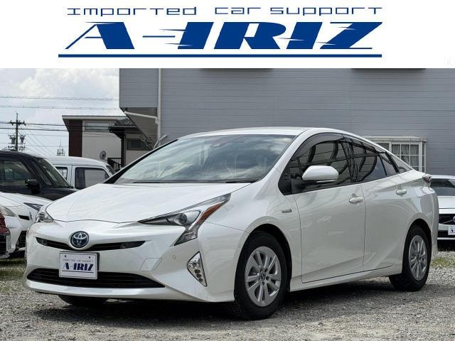 Toyota PRIUS 2017 — фото автомобиля 1