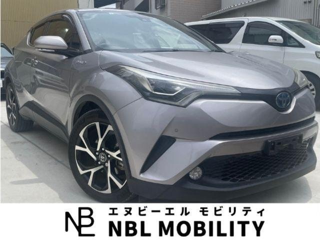 Toyota C-HR 2017 — фото автомобиля 1