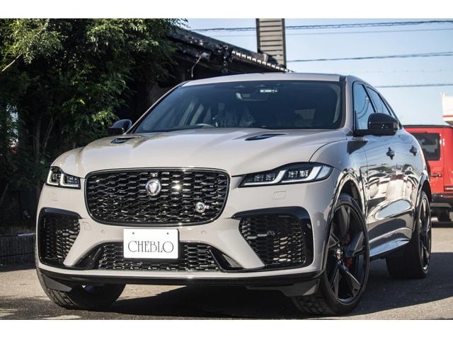 Jaguar F-PACE 2022 — фото автомобиля