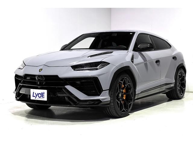 Lamborghini URUS 2025 — фото автомобиля