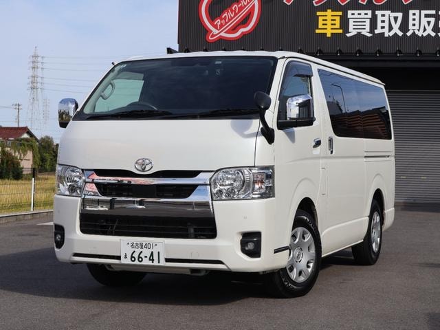 Toyota HIACE VAN 2022 — фото автомобиля