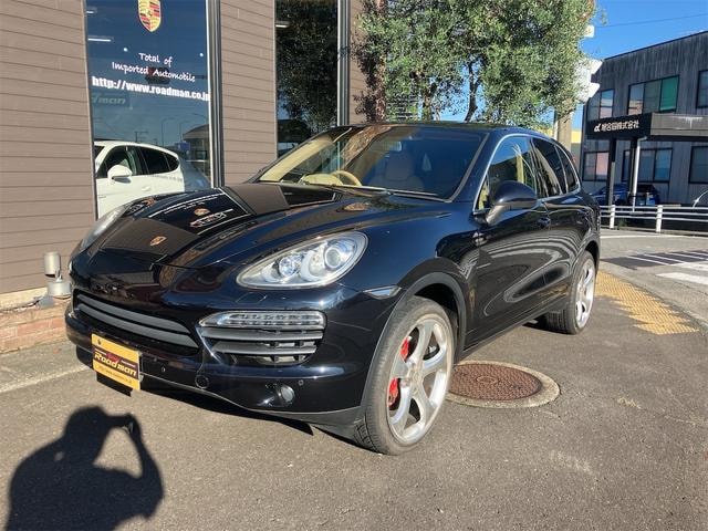 Porsche CAYENNE 2011 — фото автомобиля