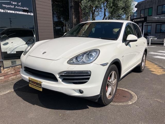 Porsche CAYENNE 2011 — фото автомобиля